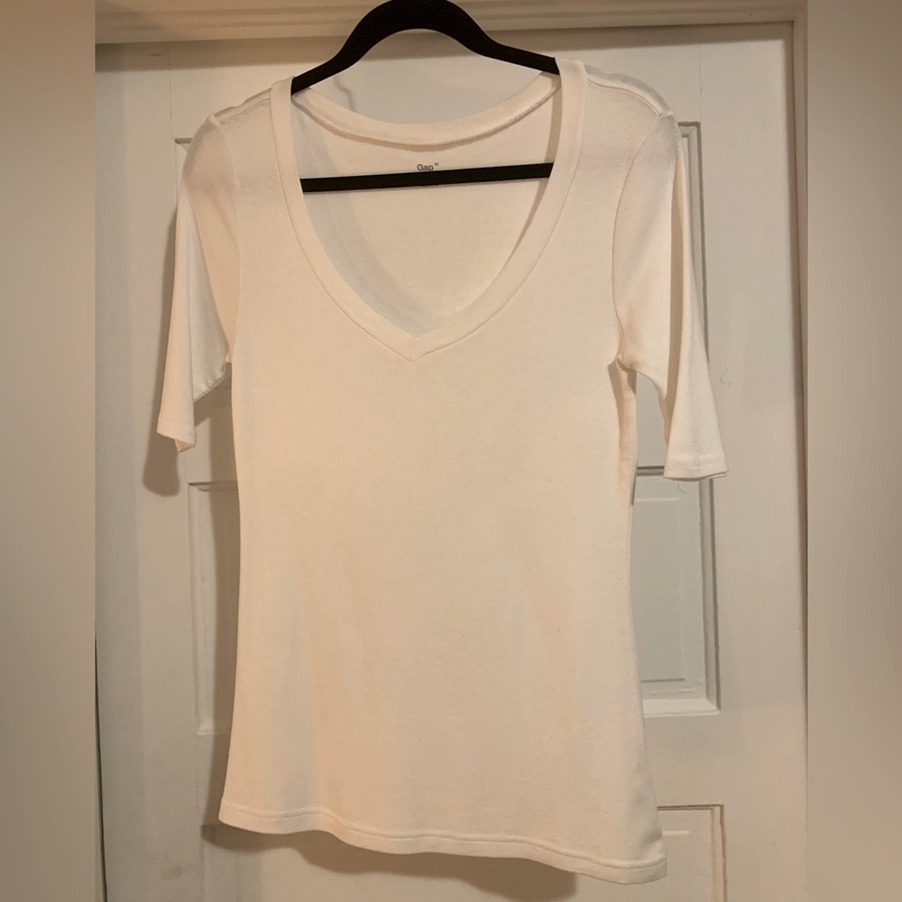 Medium GAP Cotton Blend V-Neck Tee